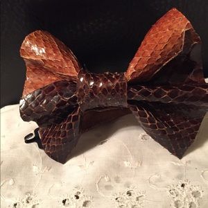 Snake bow ties